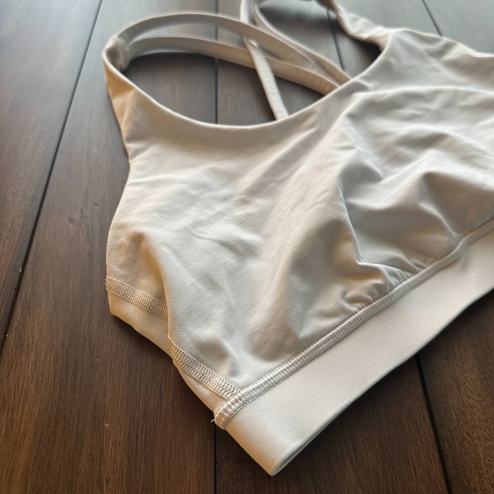 Lululemon EUC Energy Sports Bra White Size 12 - Picture 4 of 14